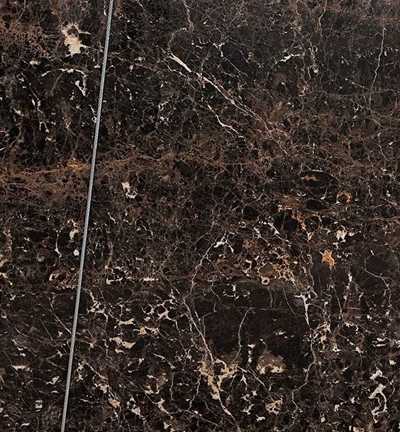 Particolare di Emperador Dark