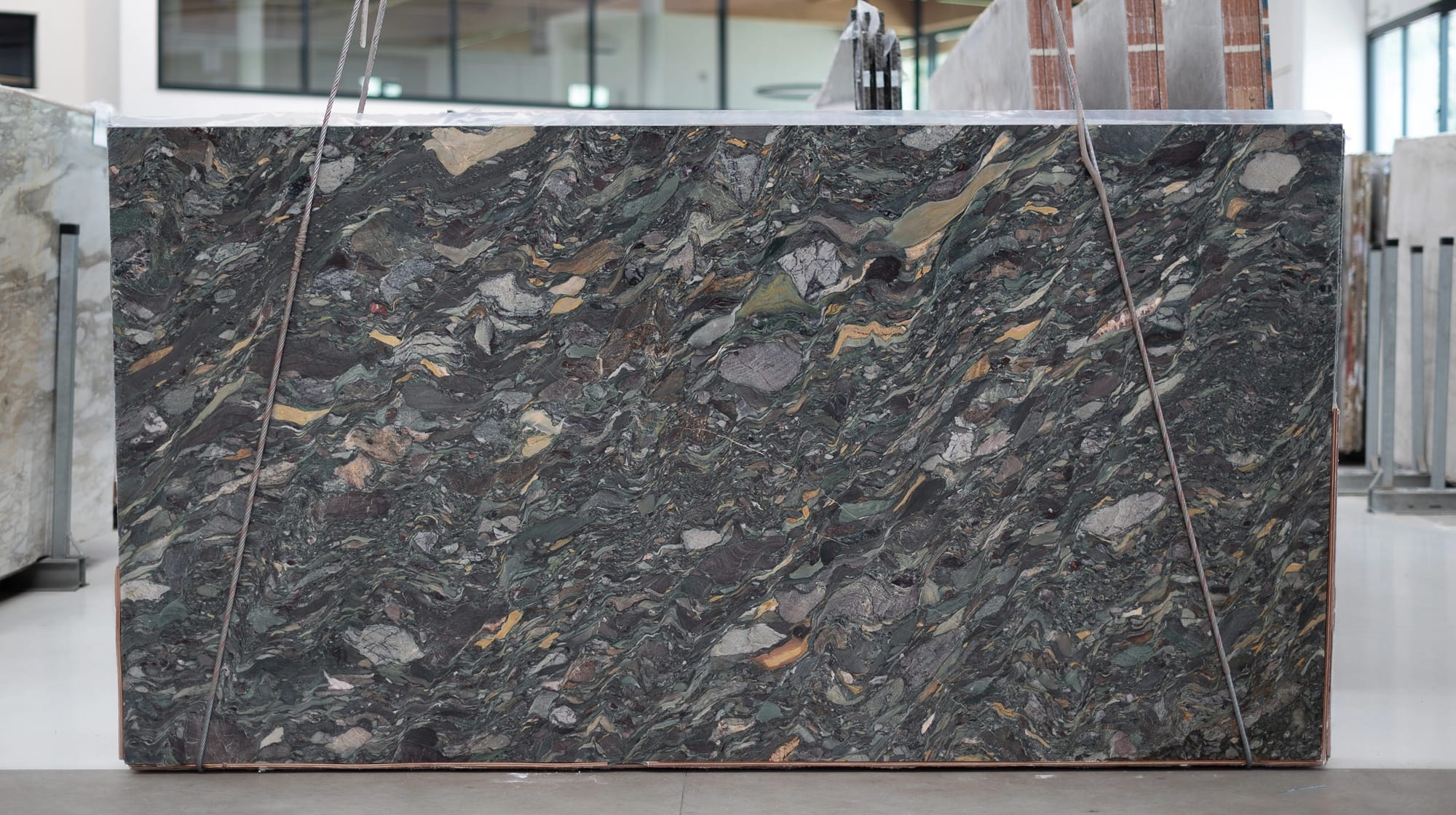 Breccia Fawakir
