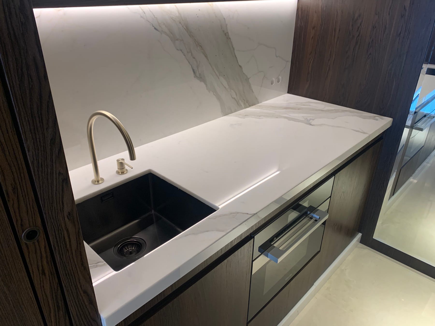 Cucina in Calacatta Borghini - dettaglio 4