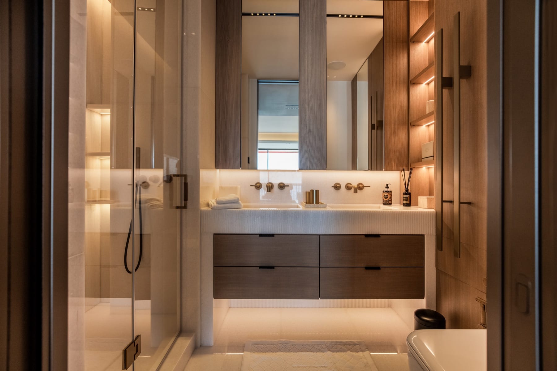 Suite contemporanea - dettaglio 1
