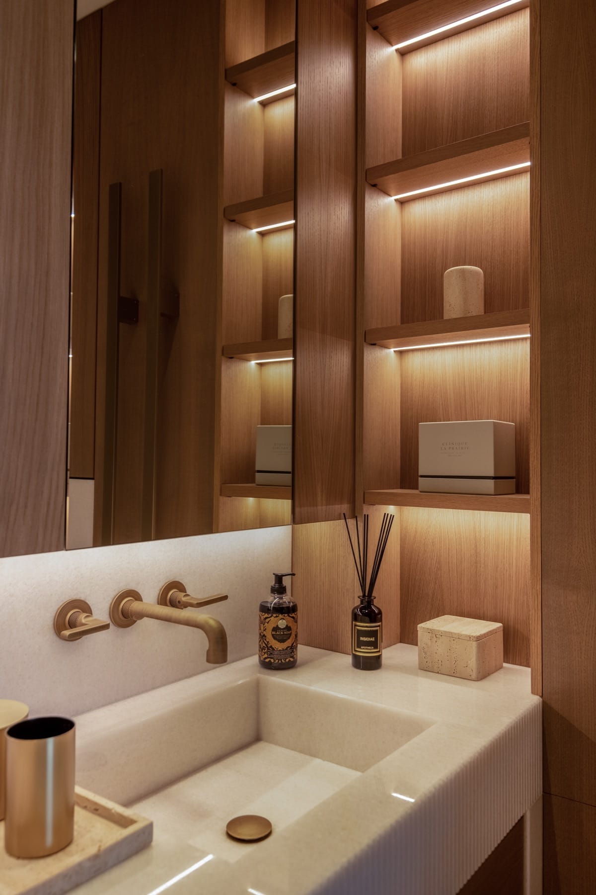 Suite contemporanea - dettaglio 2