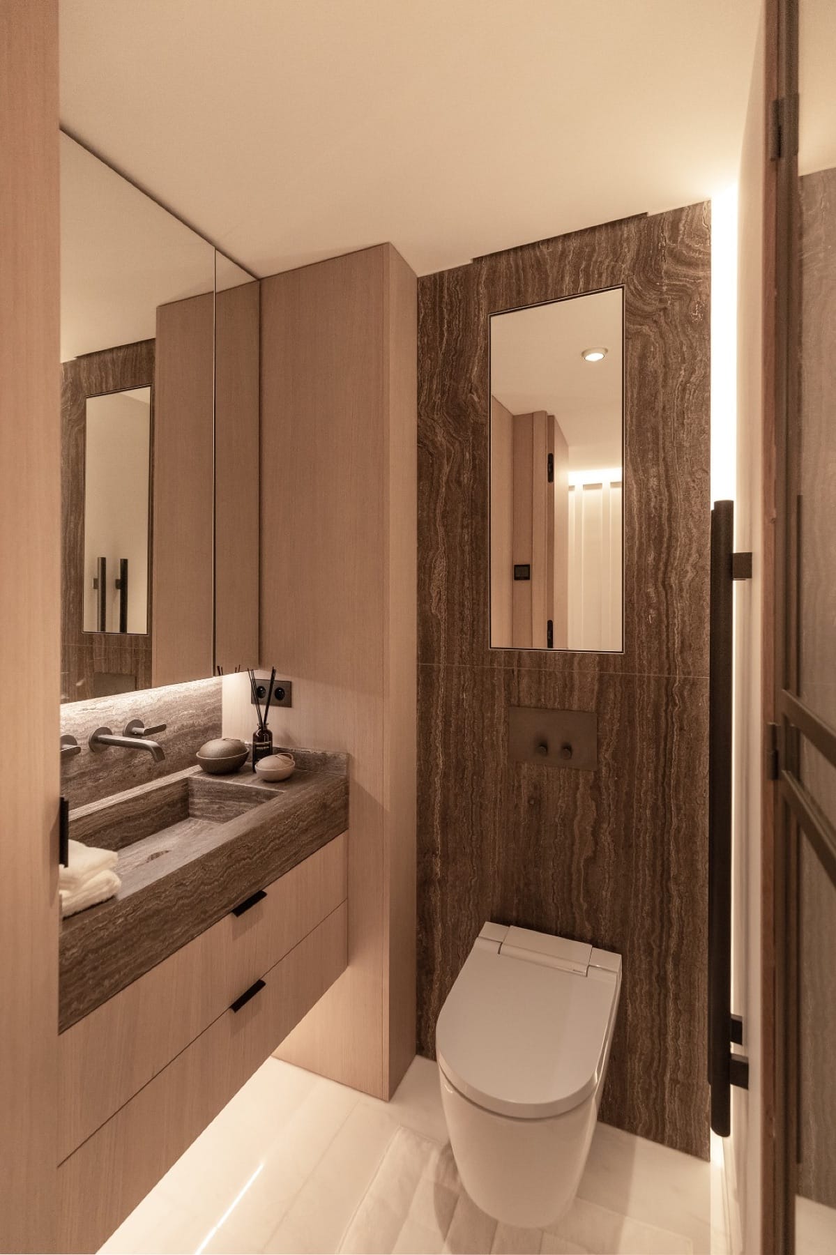Bagno in Travertino Titanium - dettaglio 5