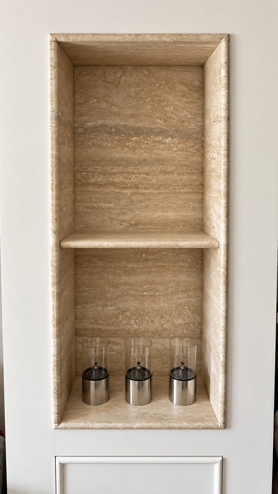 Niche with a shelf and frame in Travertino Classico Romano
